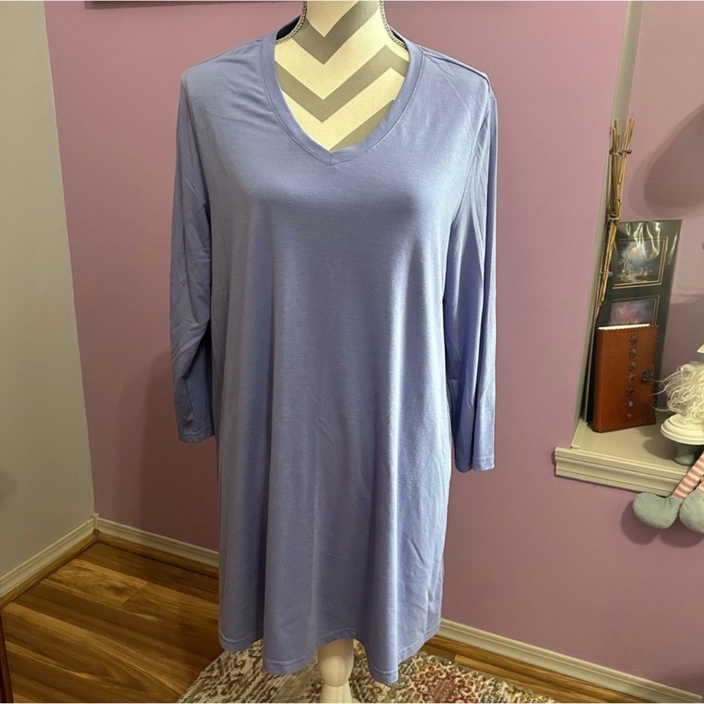 Lavender V-Neck Women's Tunic